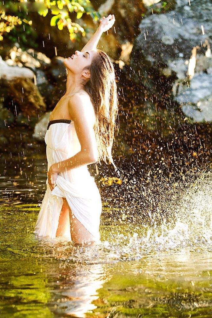 Marie Avgeropoulos in New Delhi